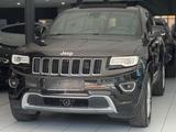 Jeep Cherokee 3.0CRD *OVERLAND*PANO*R-CAM*ALPINE*LED* - Jeep Grand Cherokee in Stuttgart