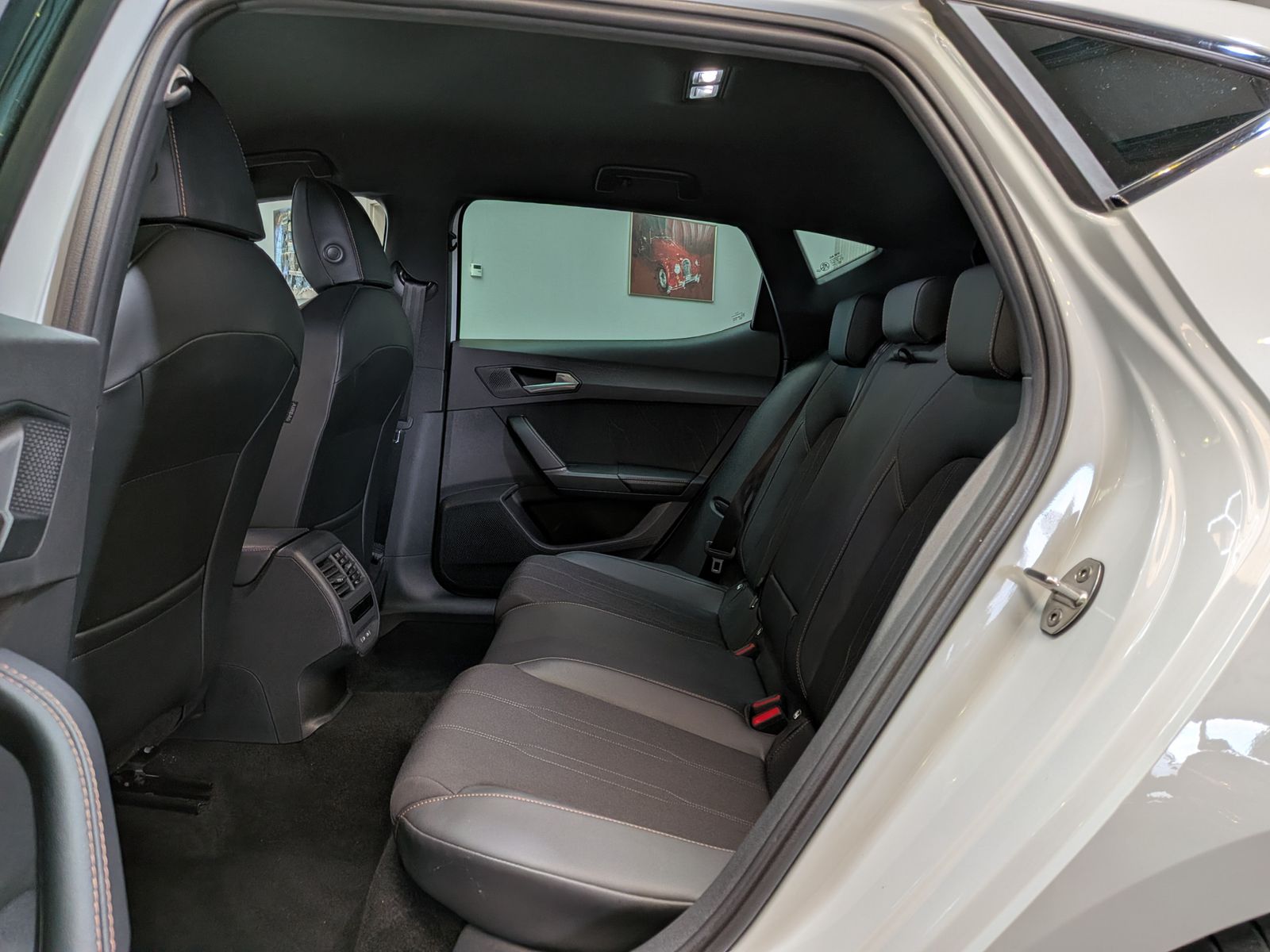 Fahrzeugabbildung CUPRA Leon 1.5 e-Hybrid MATRIX*ACC*EDGE*CARPLA*SoH100%