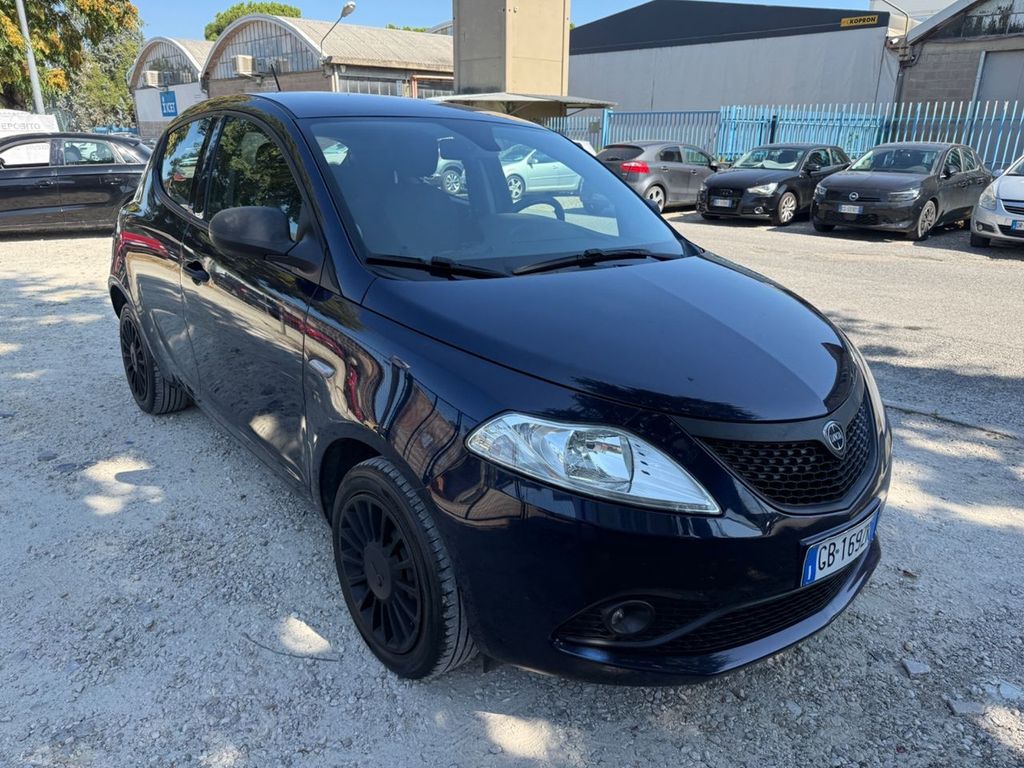 Image of Lancia Ypsilon