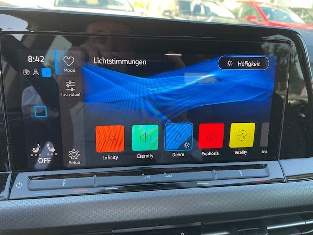 Golf VIII 2.0 TDI DSG ACTIVE NAVI LED Keyless AC