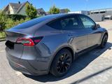 Tesla *TOP* MODEL Y SR RWD "GARANTIE/LUGANO/SKR&WKR" - Tesla Model Y von privat