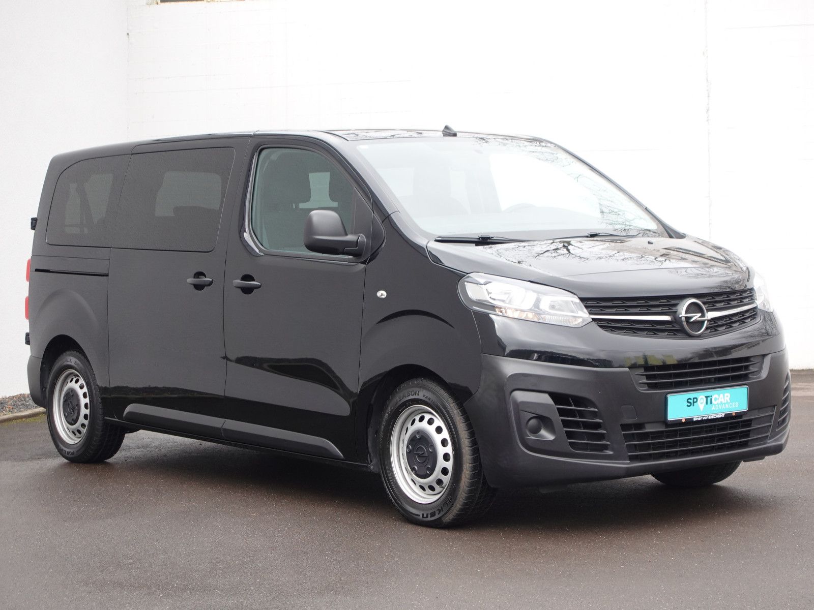 Fahrzeugabbildung Opel Vivaro Kombi 1.5Diesel L2 - PDC,Heckflügeltüren