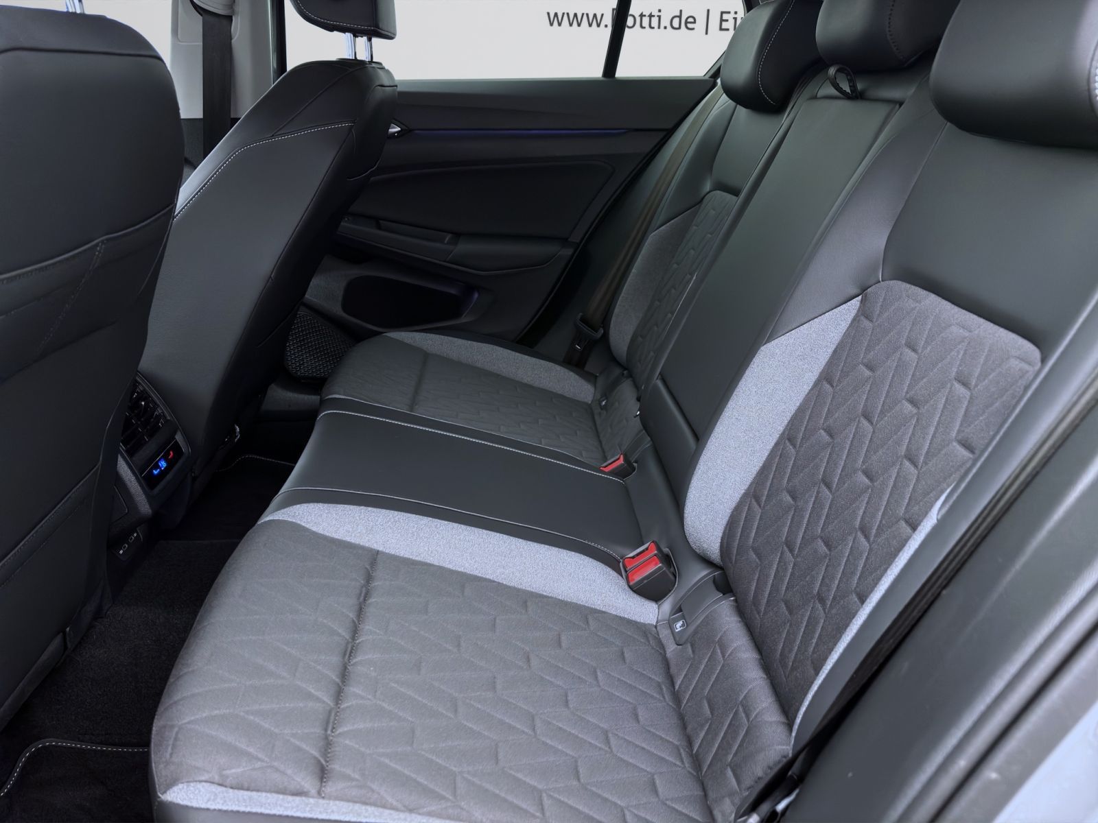 Volkswagen Golf - Bild 16