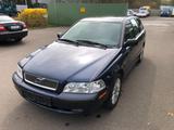 Volvo V40 1.8 - gebrauchte Volvo V40 aus dem Jahr 2000