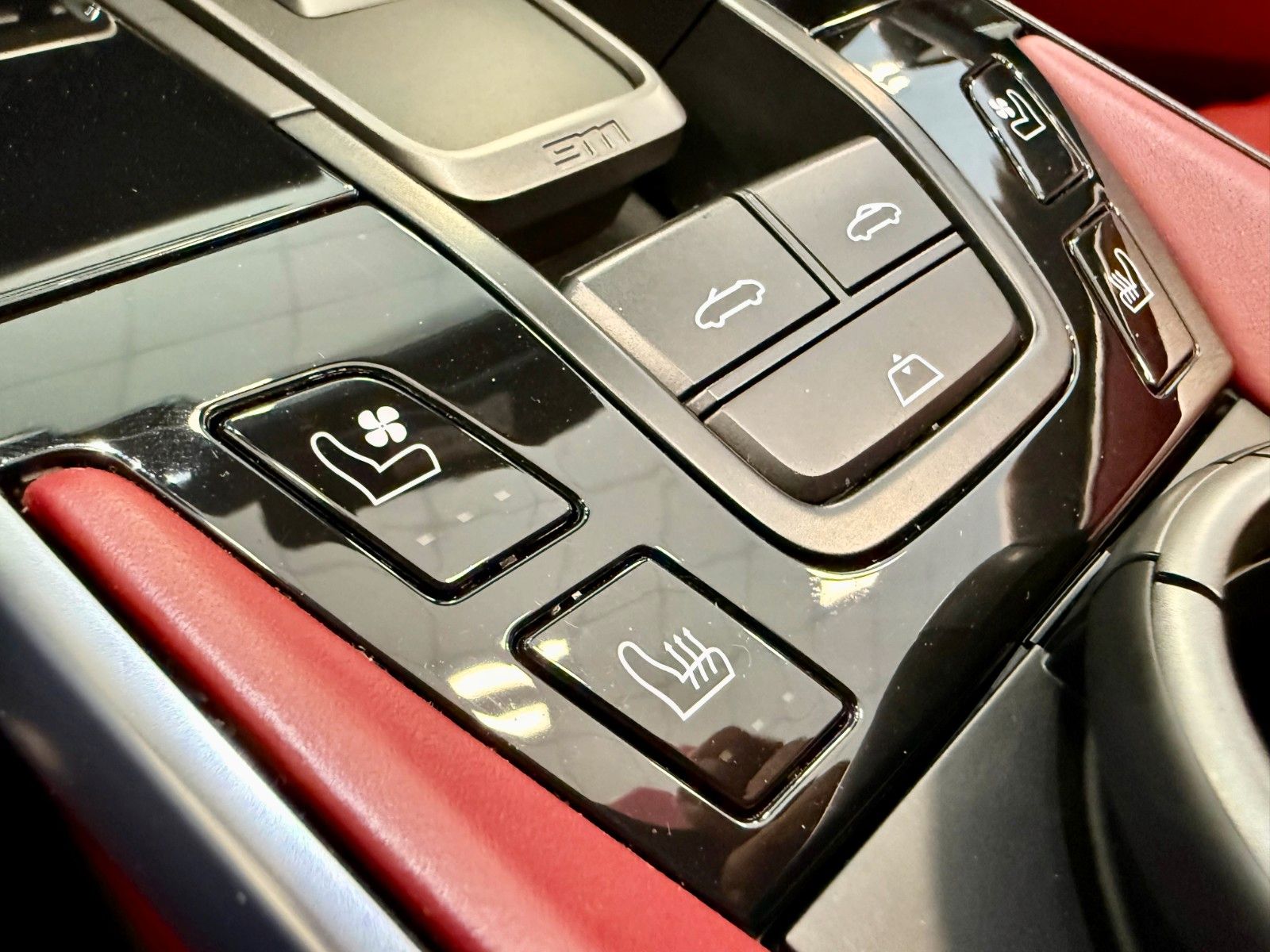 Fahrzeugabbildung Porsche 911 992 Carrera GTS Cabrio LIFT/ACC/360/APPROVED