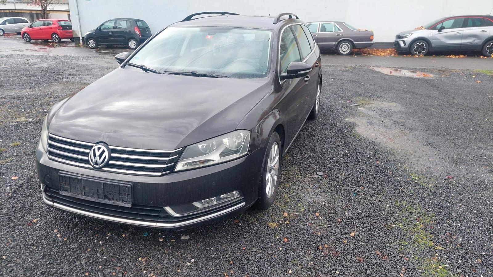 Volkswagen Passat 2011 — photo 5