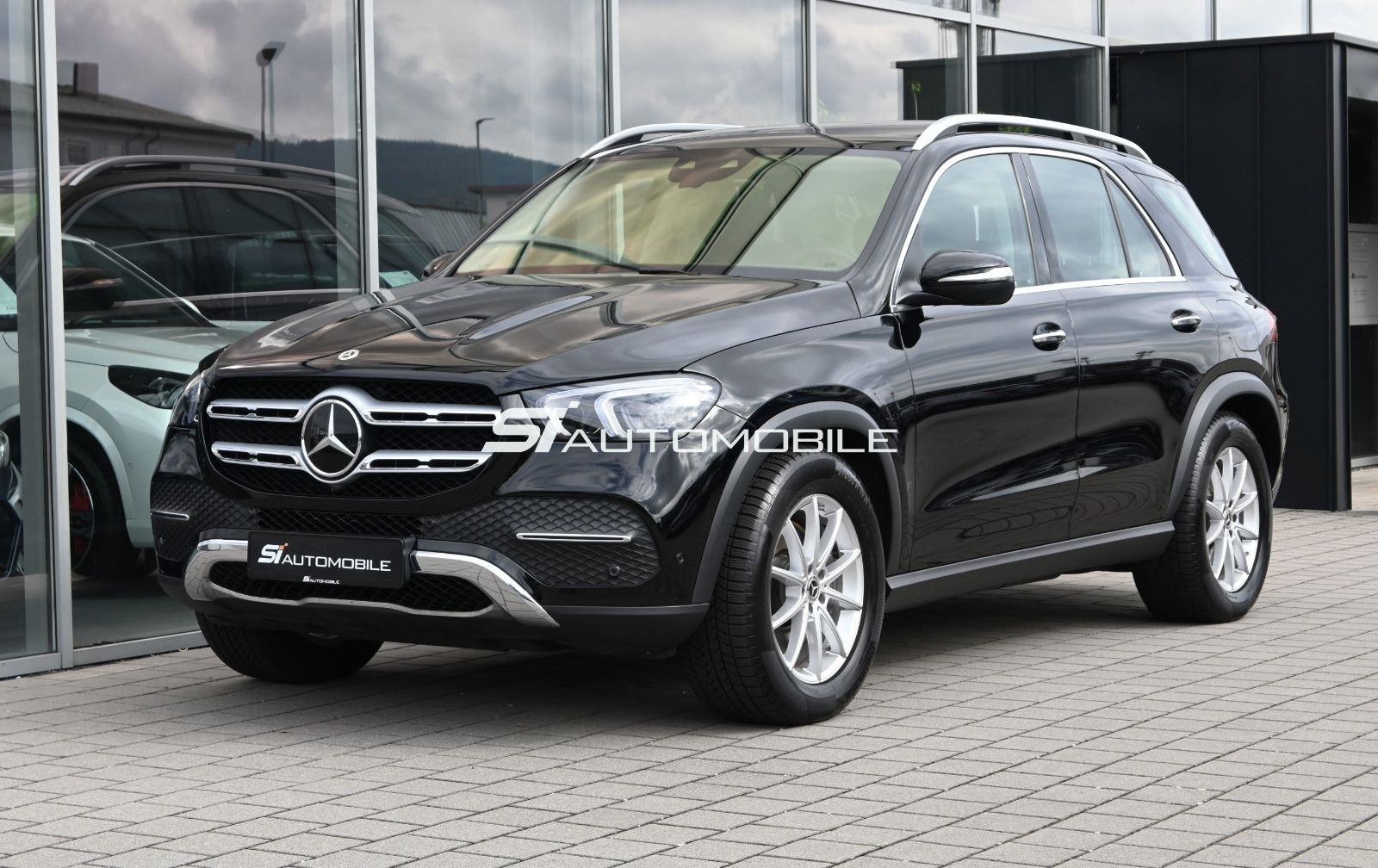 Fahrzeugabbildung Mercedes-Benz GLE 350 de 4MAT. °ACC°AHK°PANO°SITZBEL.°BURMEST°