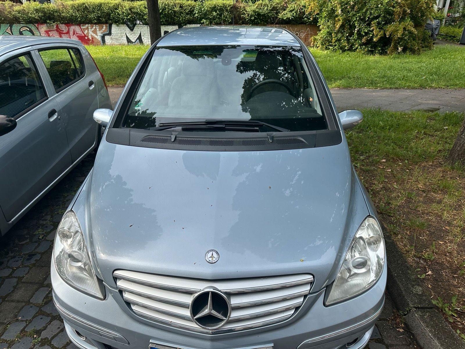 Mercedes-Benz B 170