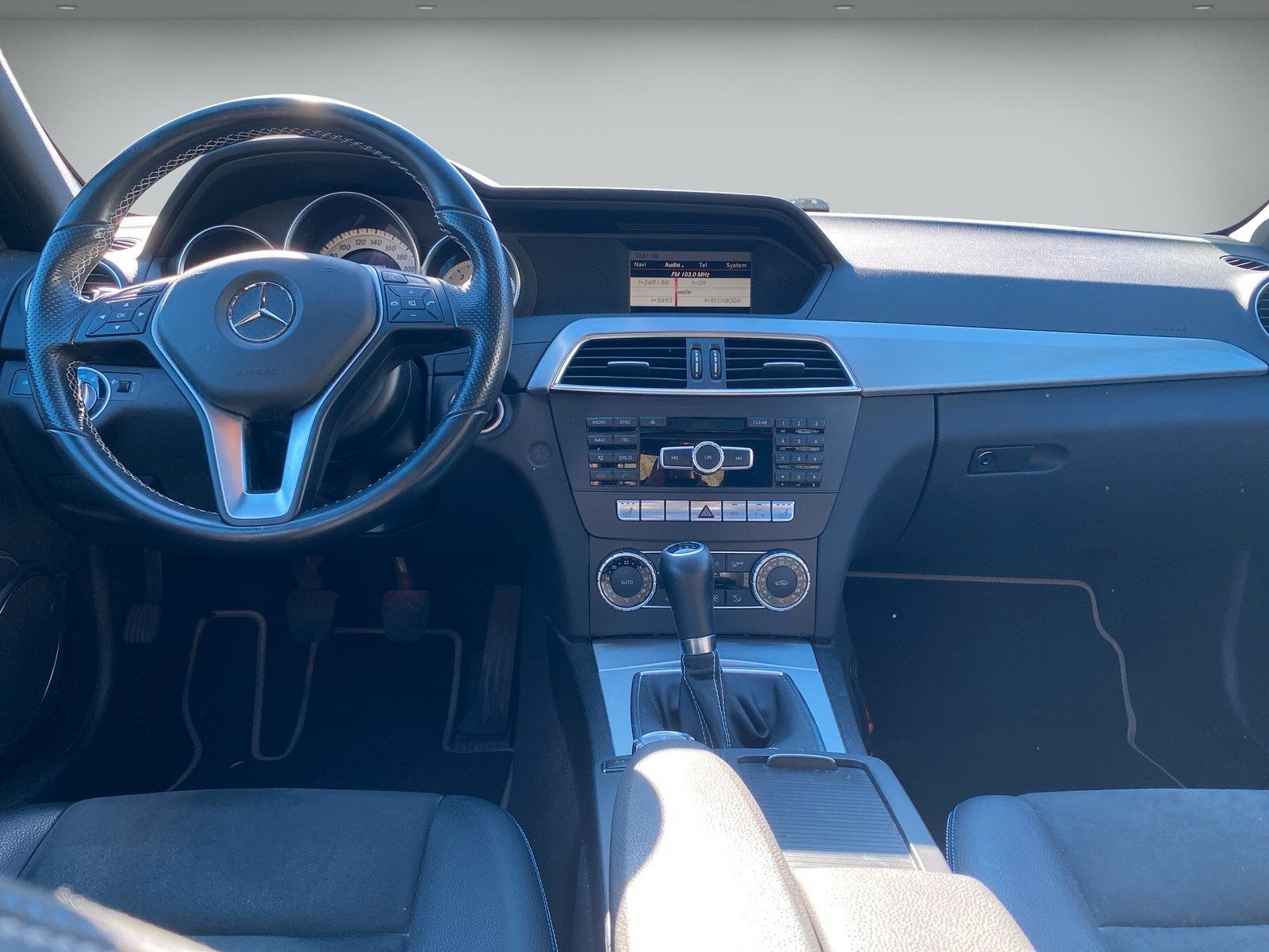 Fahrzeugabbildung Mercedes-Benz C 180 C Limousine C 180 Edition C
