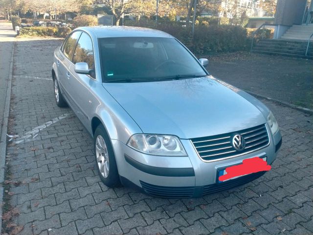 Volkswagen VW Passat 3BG 2.0 Benzin TÜV Neu