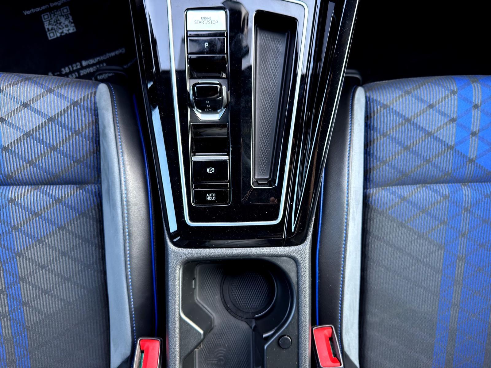 Volkswagen Golf R Perfomance 4MO*V-MAX*SHZ*APP*HARMAN*LHZ, миниатюра 25