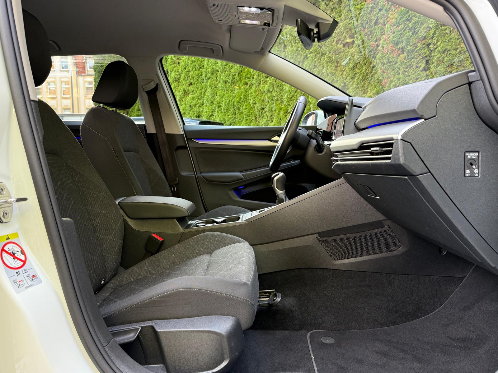 Fahrzeugabbildung Volkswagen Golf Variant 1.5 TSI Life LED+NAV+SHZ+PARK+VIRTU