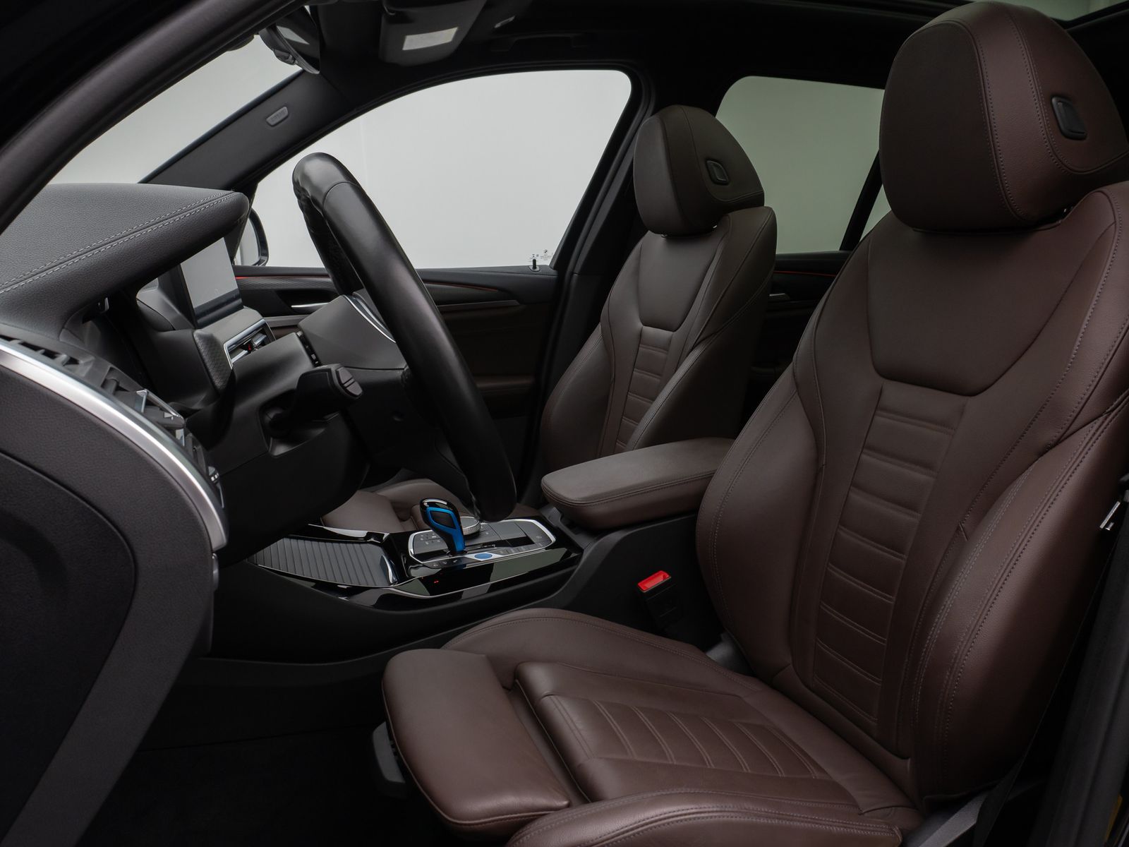 Fahrzeugabbildung BMW iX3 Impressive M Sport Panorama 360°HUD DAB H/K