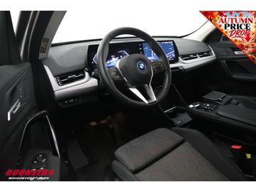 2025 BMW IX1 — миниатюра 19
