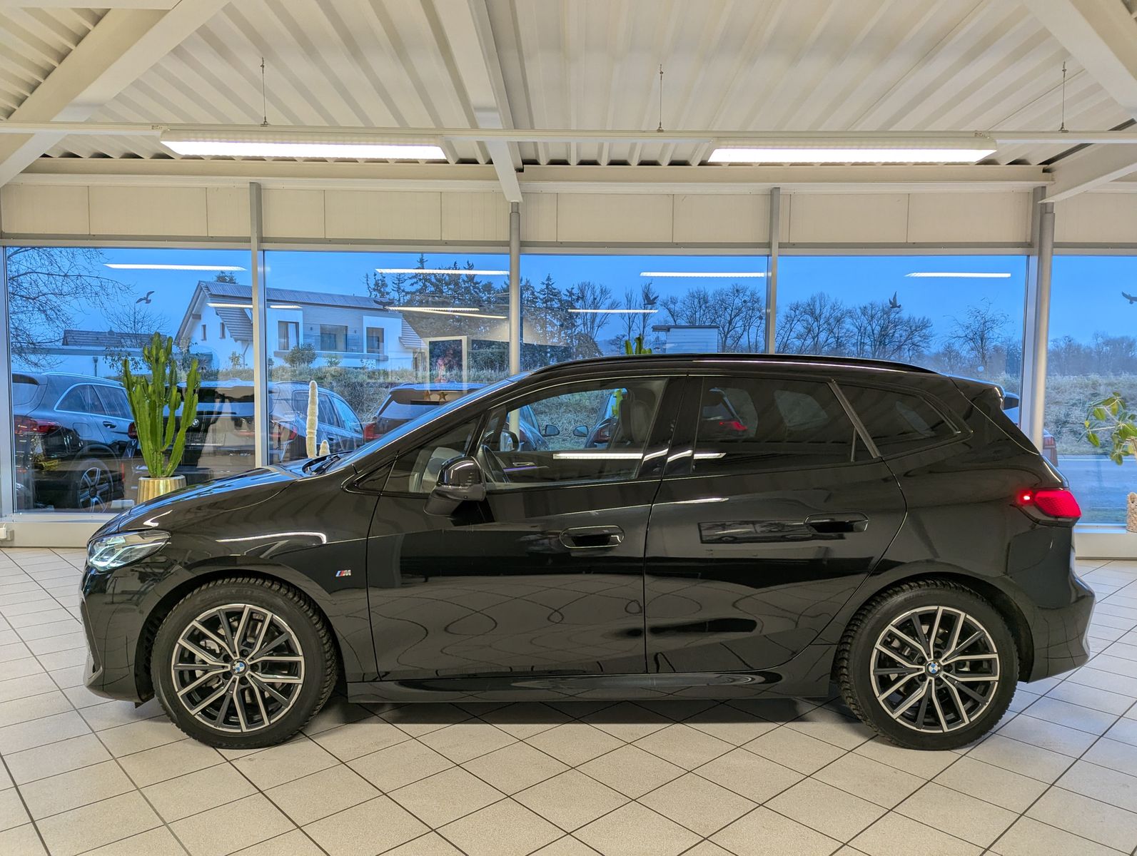BMW 223 Active Tourer i xD M-Sport Pano H/K 360° AHK - Image 4