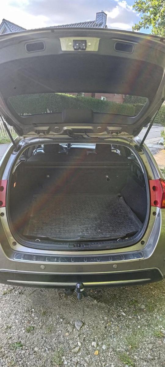Toyota Auris 2013 — photo 10