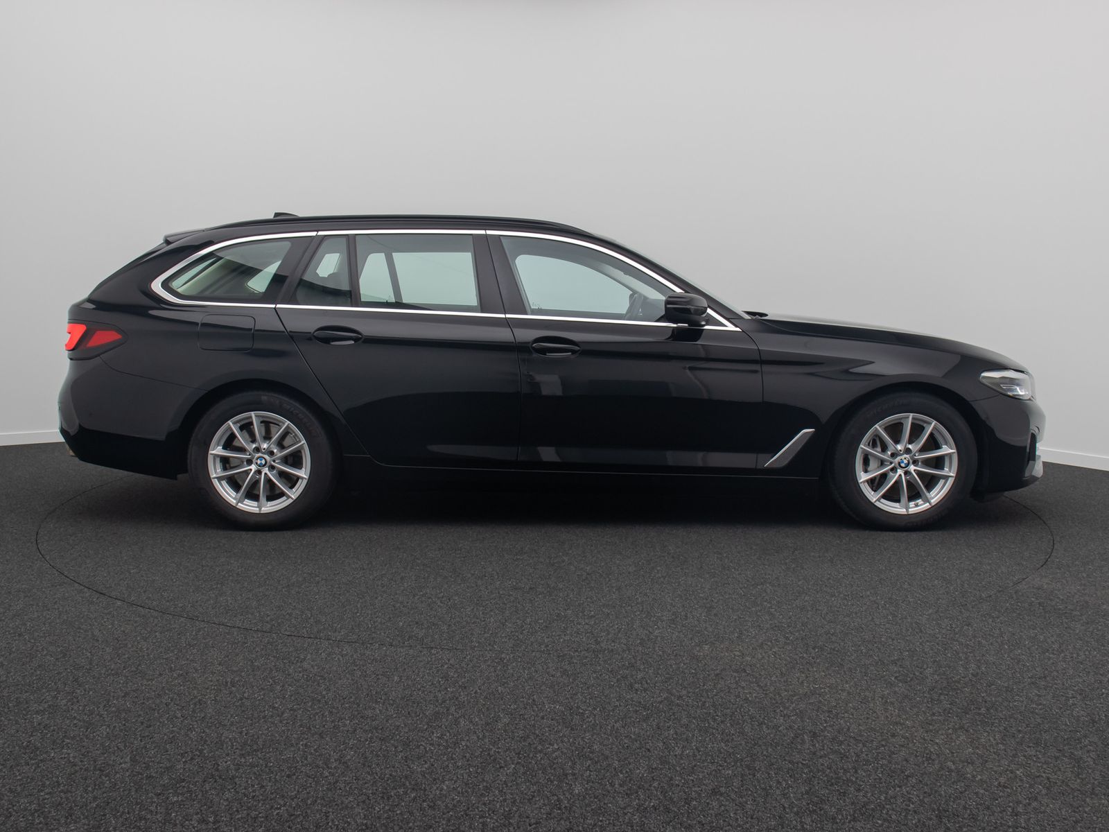 Fahrzeugabbildung BMW 530d Alarm 4xKlima DAB Kamera Panorama Sportsitz