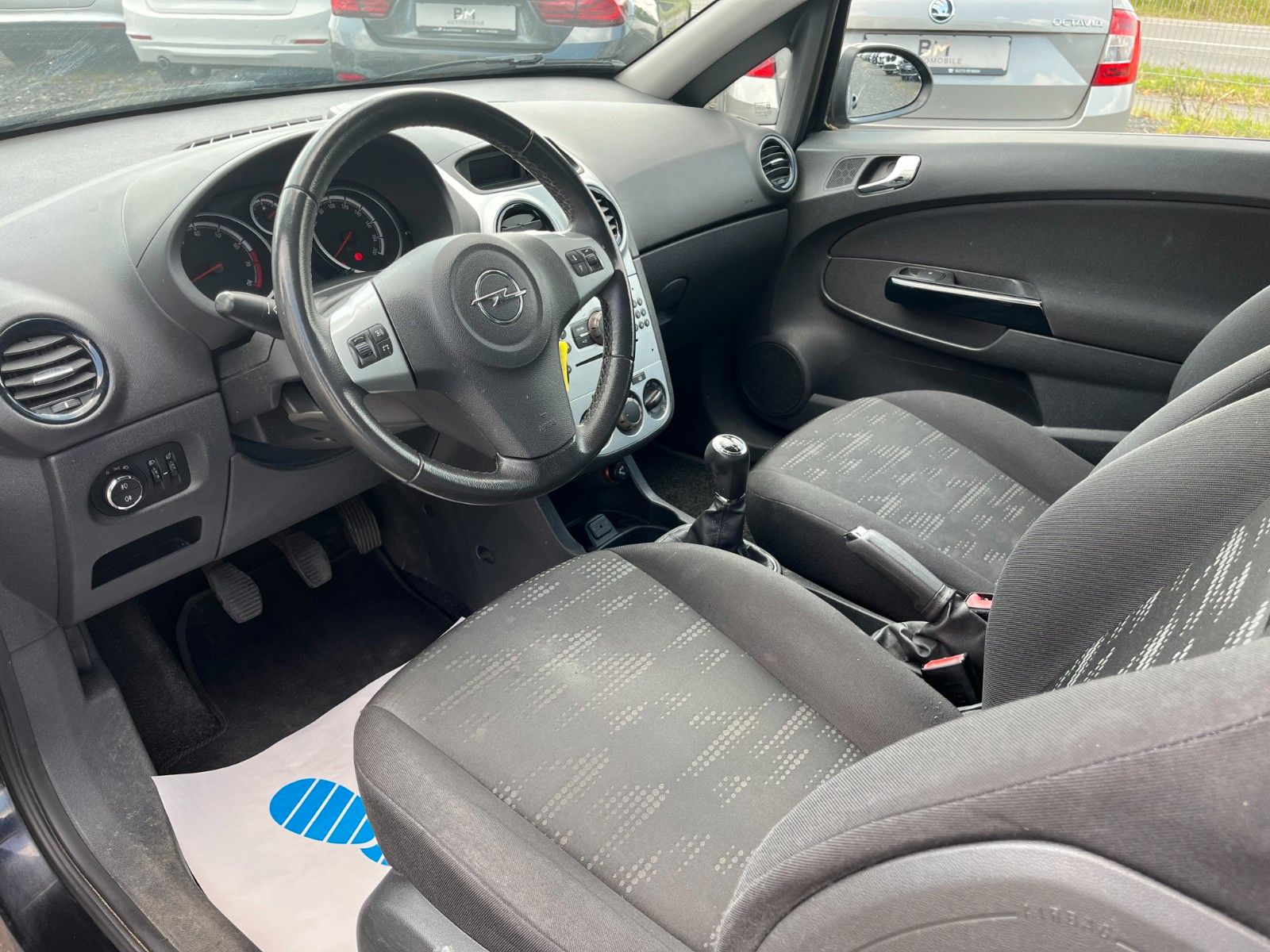 Fahrzeugabbildung Opel Corsa D Satellite 1.2 Klima 2.HAND TÜV 05/2026