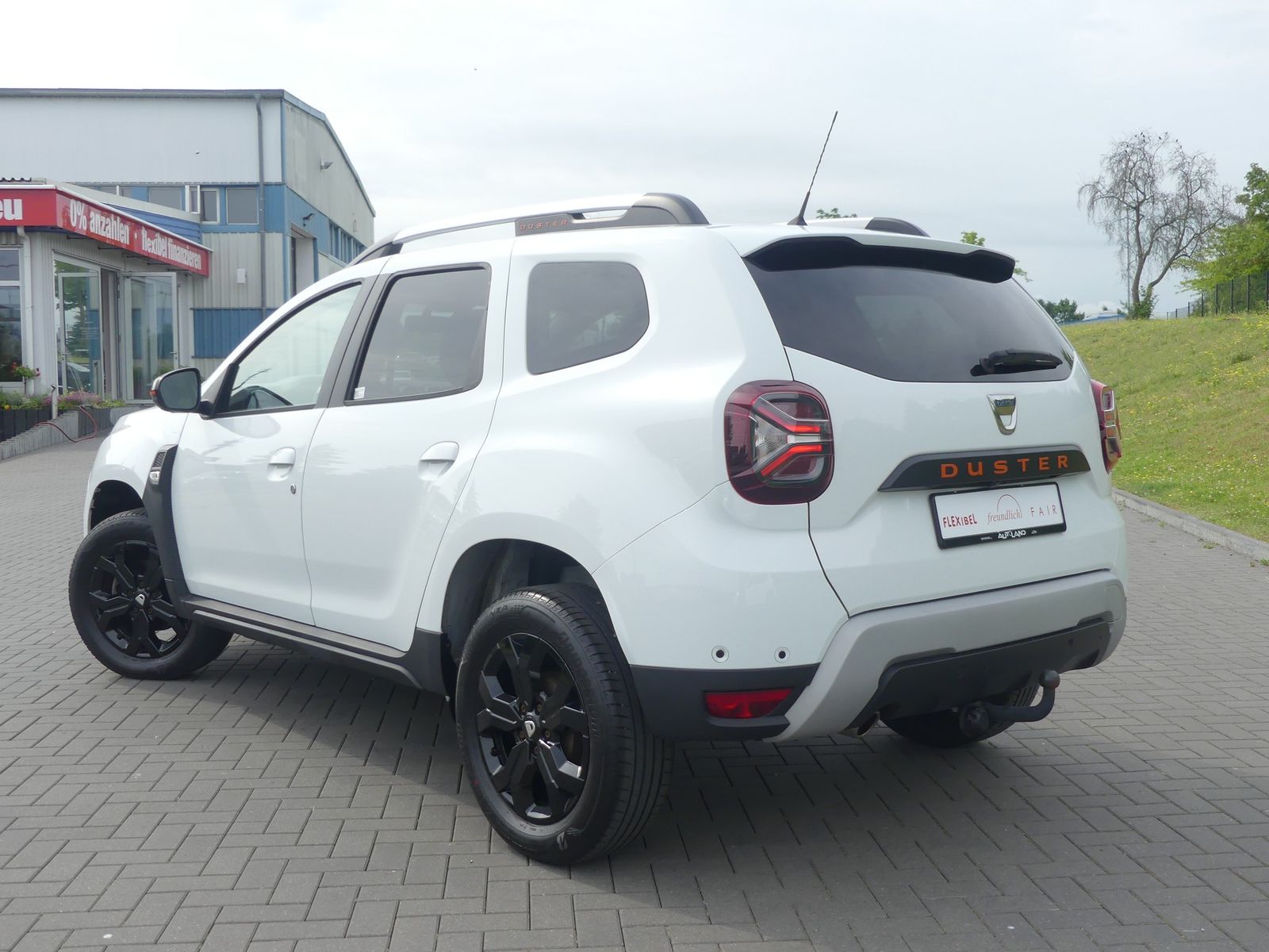 Dacia Duster TCe 130 LED Navi Standheizung AHK 360° imagem 3