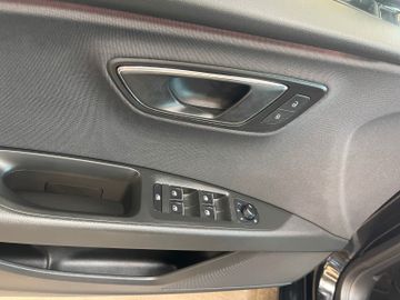 Seat Leon FR *Business-Paket*PDC*Kamera*