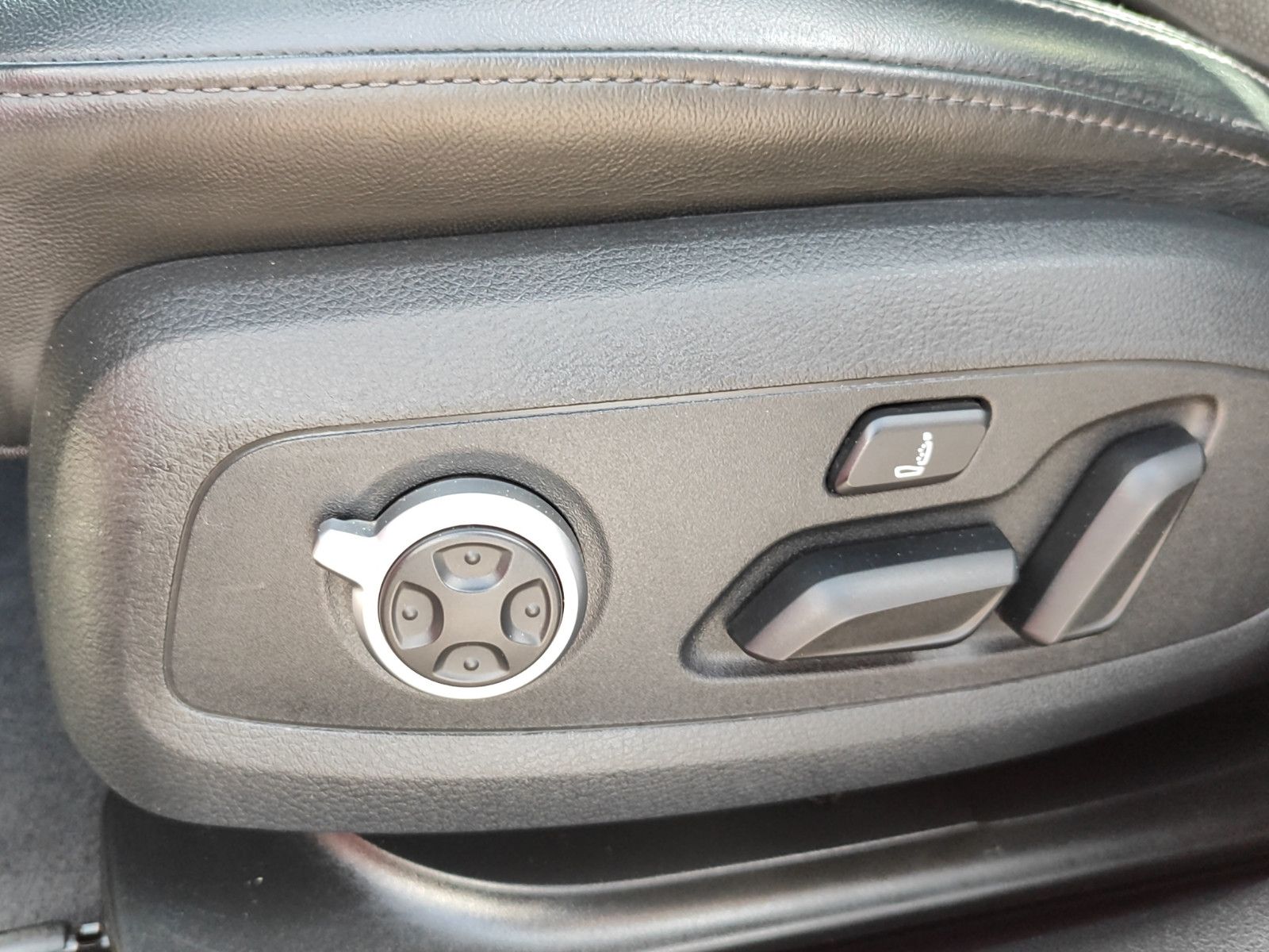 Fahrzeugabbildung Audi A5 Sportback 45 TDI quattro S Line Shzg*Pano