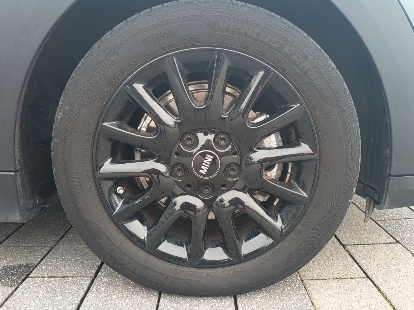 Fahrzeugabbildung MINI COOPER Cabrio Cooper Classic Trim