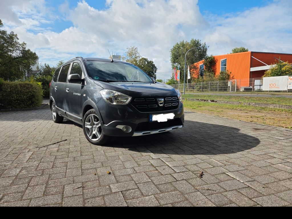 Image of Dacia Lodgy