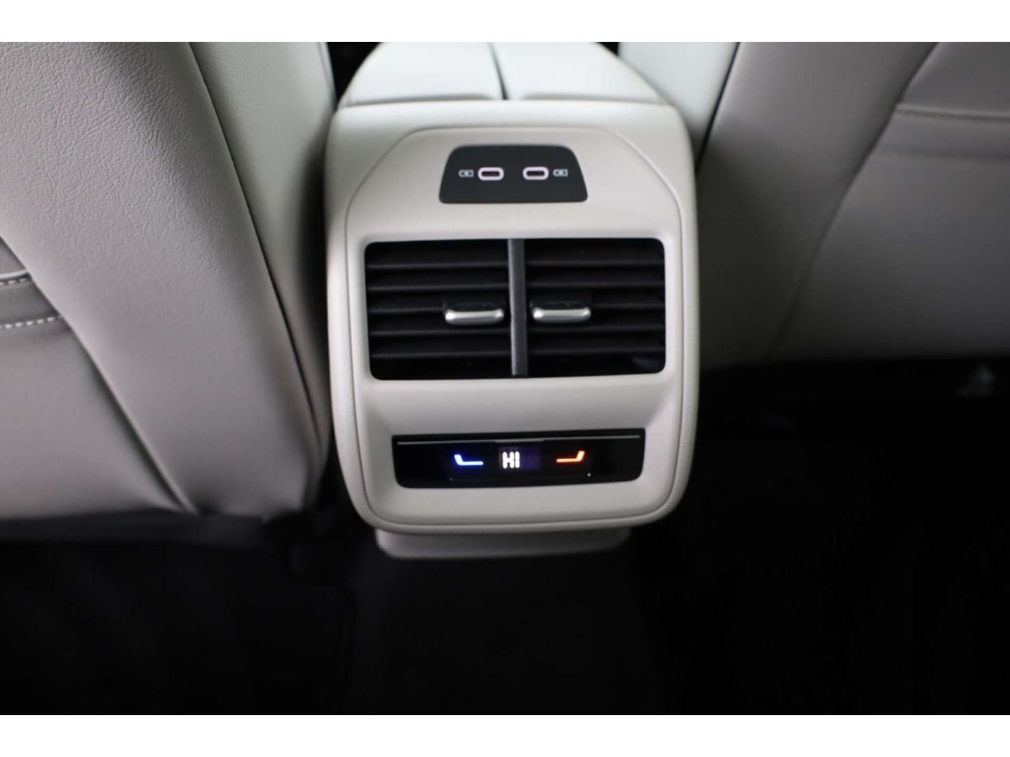 Volkswagen Passat - Bild 28