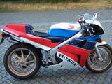 Honda VFR750 R - RC30 - HONDA MOTORRAD RC30 VFR750R