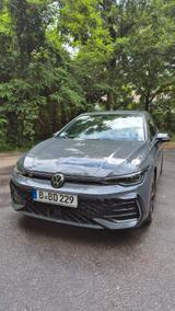 Volkswagen Golf 1.5 eTSI OPF 110kW DSG R-Line R-Line