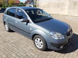 Kia Rio aus erster Hand - Kia Rio in Bremen