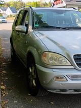 Mercedes-Benz ML 500 - - Mercedes-Benz ML 500 aus 2002