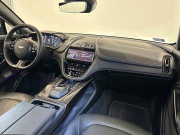 2020 Aston Martin DBX 缩略图 11