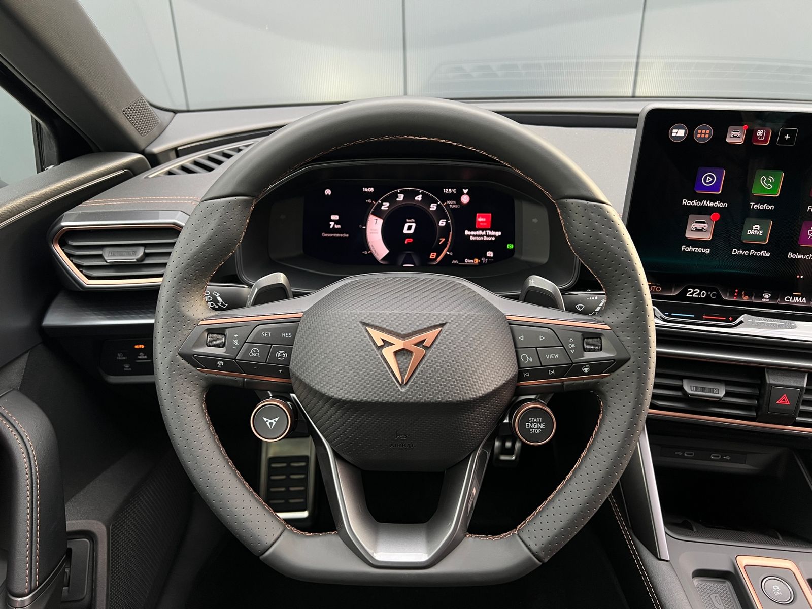 Fahrzeugabbildung CUPRA Leon Sportstourer VZ 2.0 TSI DSG 4Drive *AHK, LE