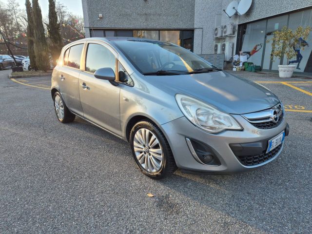 Opel Corsa 1.2 5 porte Sport