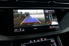 AUDI SQ8 4.0 TDI quattro | Matrix | Pano | AHK | 22" AUDI SQ8 4.0 TDI quattro | Matrix | Pano | AHK | 22"