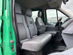 Fahrzeugabbildung Ford Transit Pritsche 350 L5  Doppelkabine, 7 Sitzer