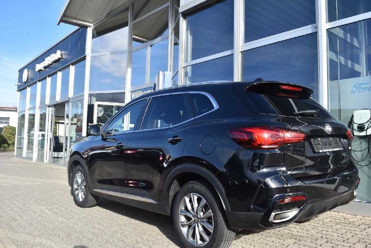 MG HS