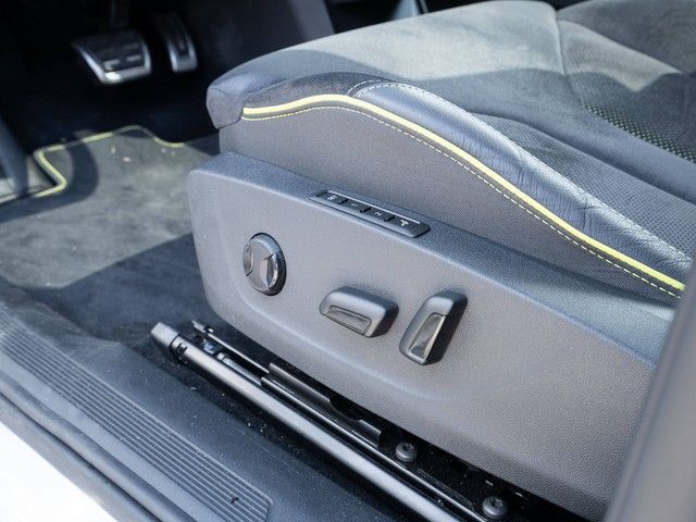 Enyaq iV Coupé RS 4x4 MATRIX*HUD*RFK*PANO