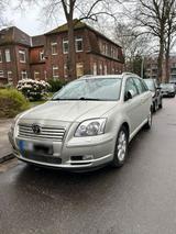 Toyota Avensis t25.  2.0 - Toyota Avensis T25 mit Benzin-Antrieb