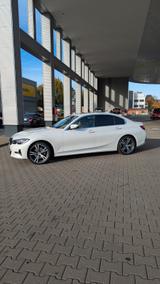 BMW 320i xDrive Luxury Line Automatik - BMW 320 Limousine 320i xdrive mit Benzin-Antrieb
