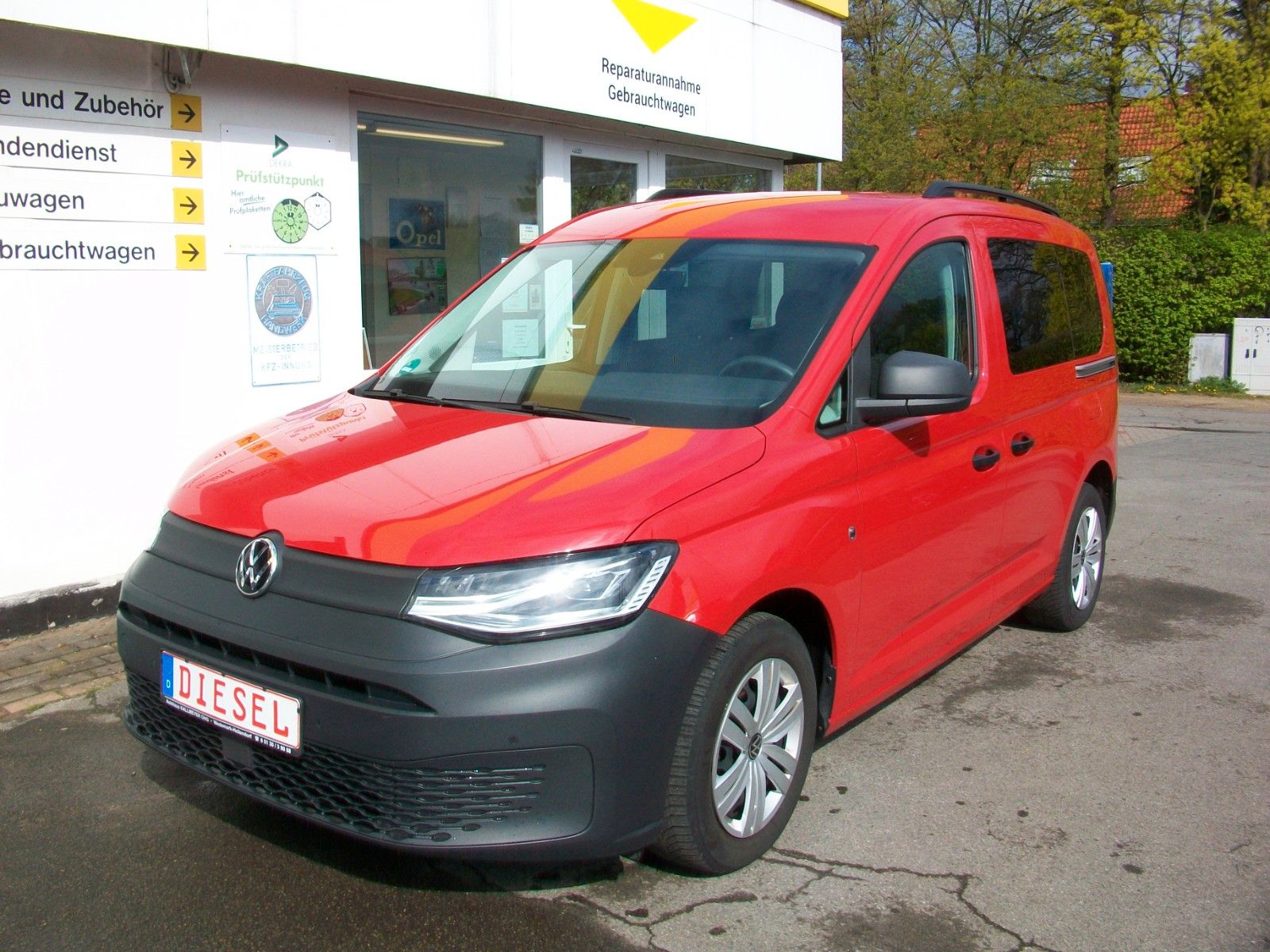 VW Caddy 2.0TDI ,Klima,AHK,Tempo. LED