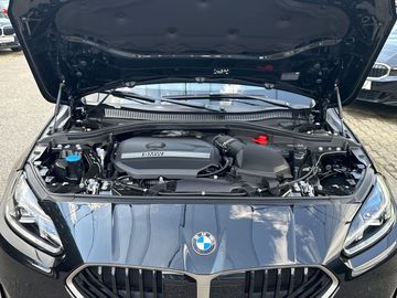 BMW 116 DAB LED RFK Komfortzg. Parkassistent Shz