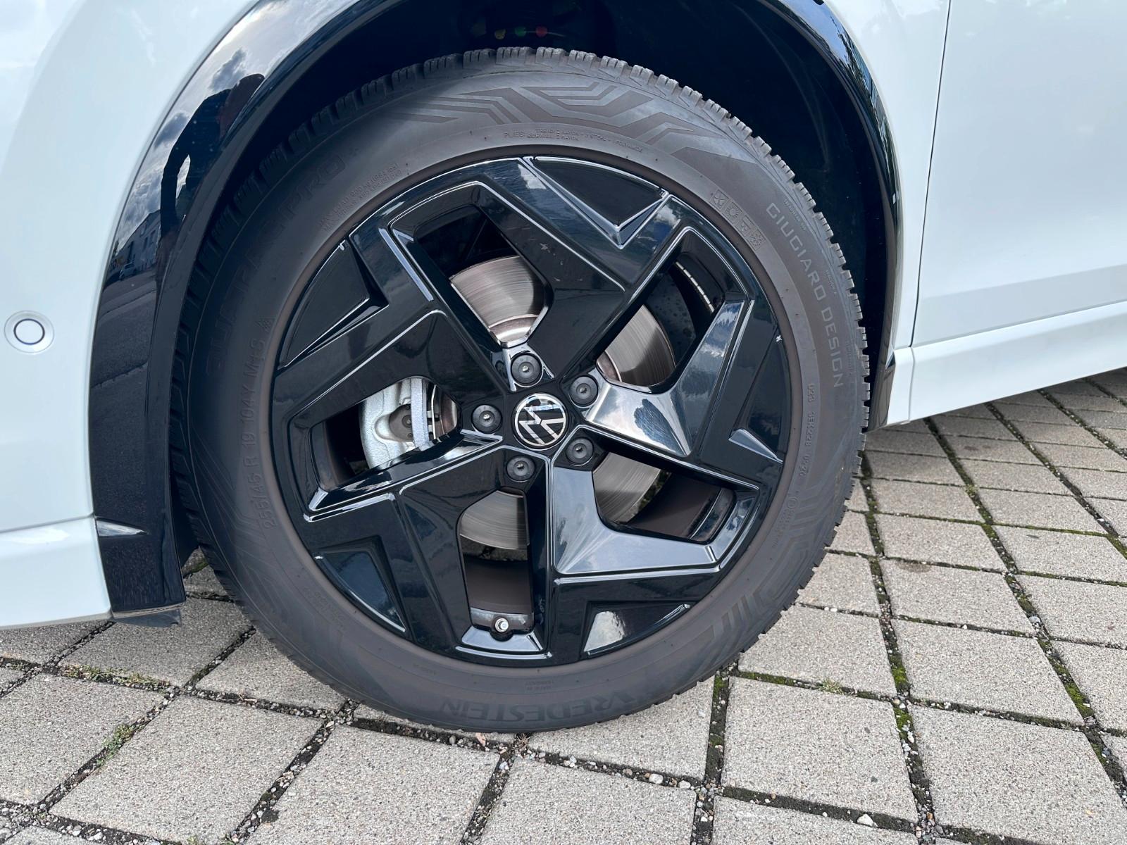 Volkswagen Tiguan 2.0 TDI 110 kW R-Line|Deutsch Fzg|UNFALL|