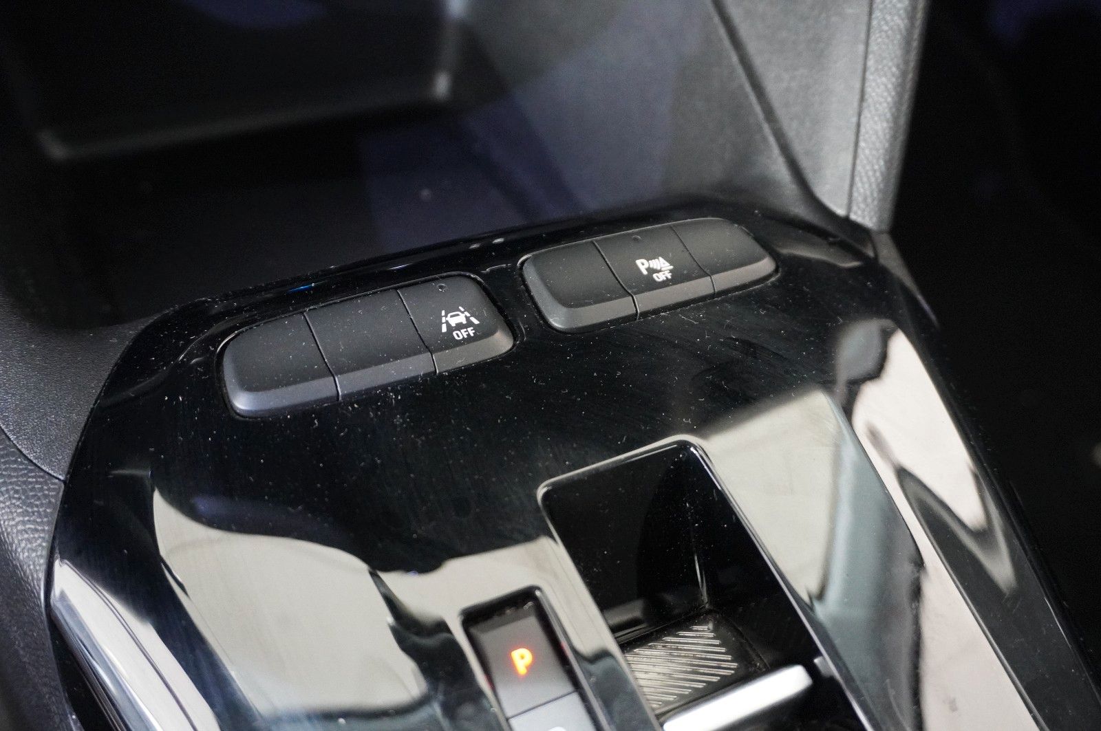 Fahrzeugabbildung Opel Corsa-e F EDITION 3-PHASIG NAVI/KAMERA/SHZ/DAB+