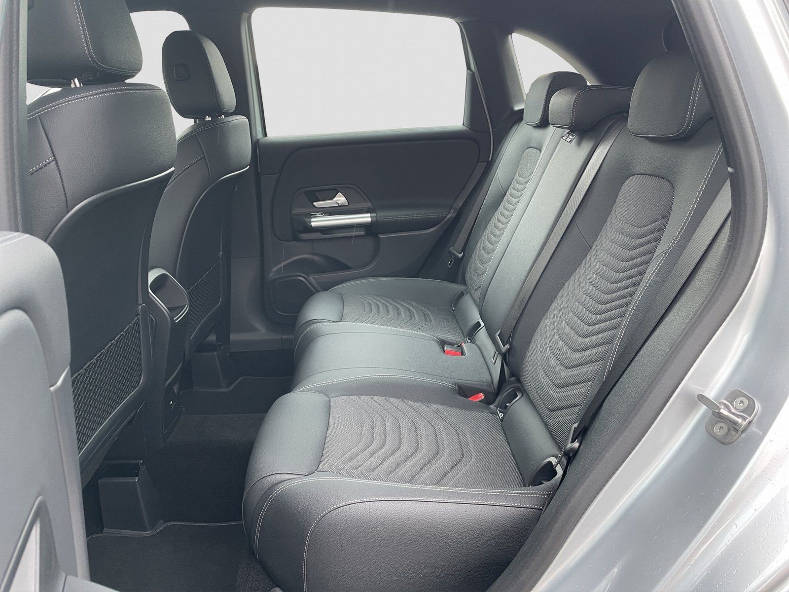 Fahrzeugabbildung Mercedes-Benz B 180 PROGRESSIVE*ELEK-HECKKL*KEYLESS-GO*AMBIENT