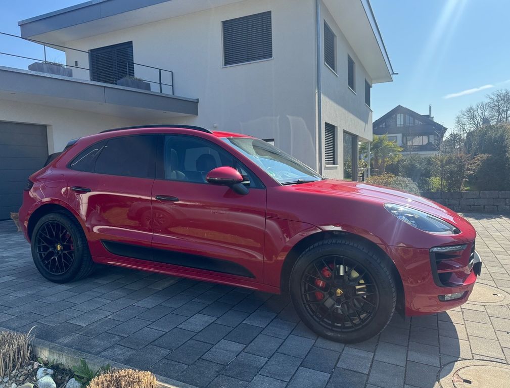 Image of Porsche Macan