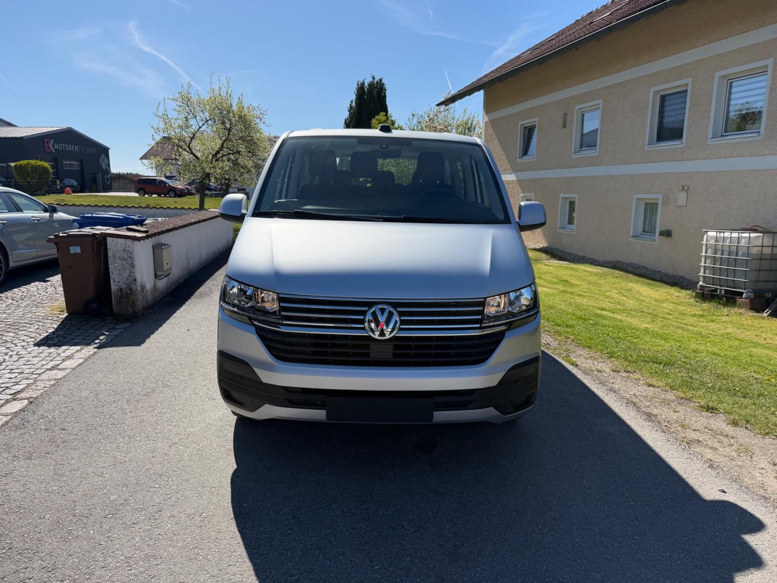 Volkswagen T6. Caravelle Comfortline FWD 9 SITZER NAVI