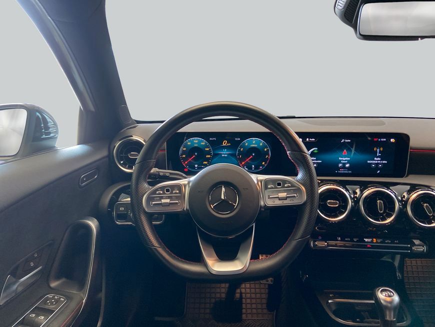 Mercedes-Benz A 180 AMG Line Night LED Park Kam Shz Navi Premi foto 16