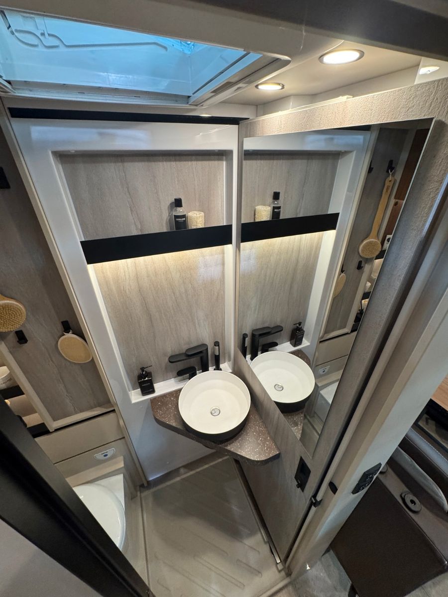 Fahrzeugabbildung Bürstner Signature SFT 7.0 NEUHEIT MODELL 2026!